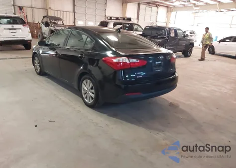 2016 Kia Forte Lx z USA, uszkodzony, nr VIN KNAFX4A69G5589706